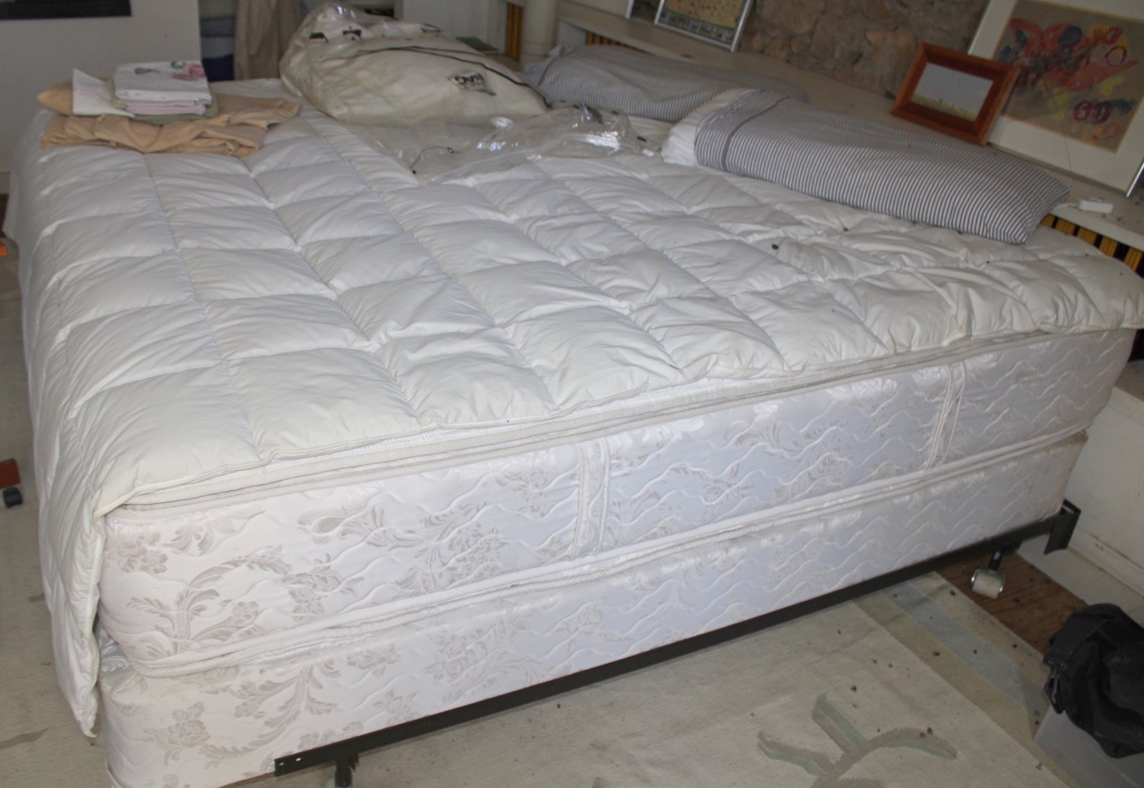 Image for ESTATE AUCTION