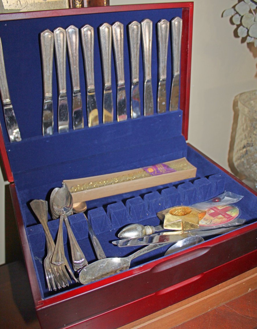 Image for ESTATE AUCTION