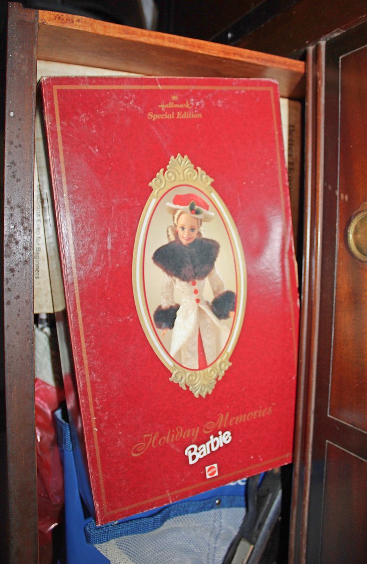 Image for PACKED VINTAGE TIME CAPSULE ESTATE AUCTION