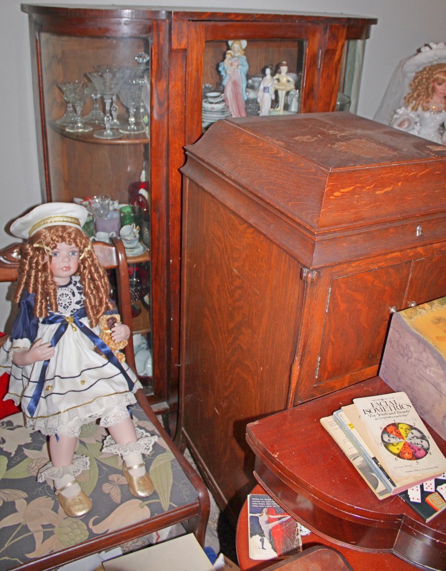 Image for EMERGENCY INDOOR ANTIQUE DEALER ESTATE AUCTION PART 1