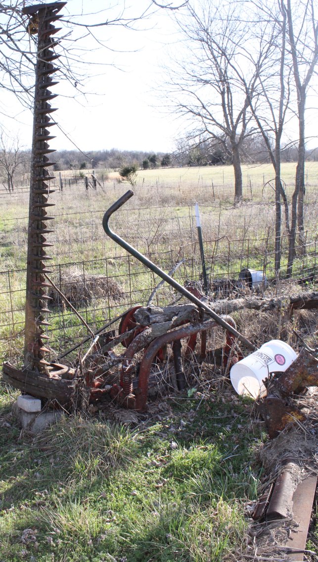 Image for HUGE LIVING ESTATE FARM AUCTION