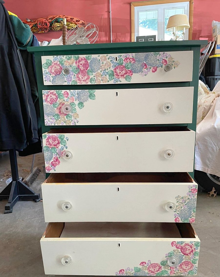 Image for MEGA INDOOR ANTIQUE ESTATE AUCTION