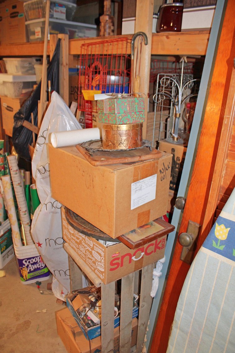 Image for MEGA INDOOR ANTIQUE ESTATE AUCTION