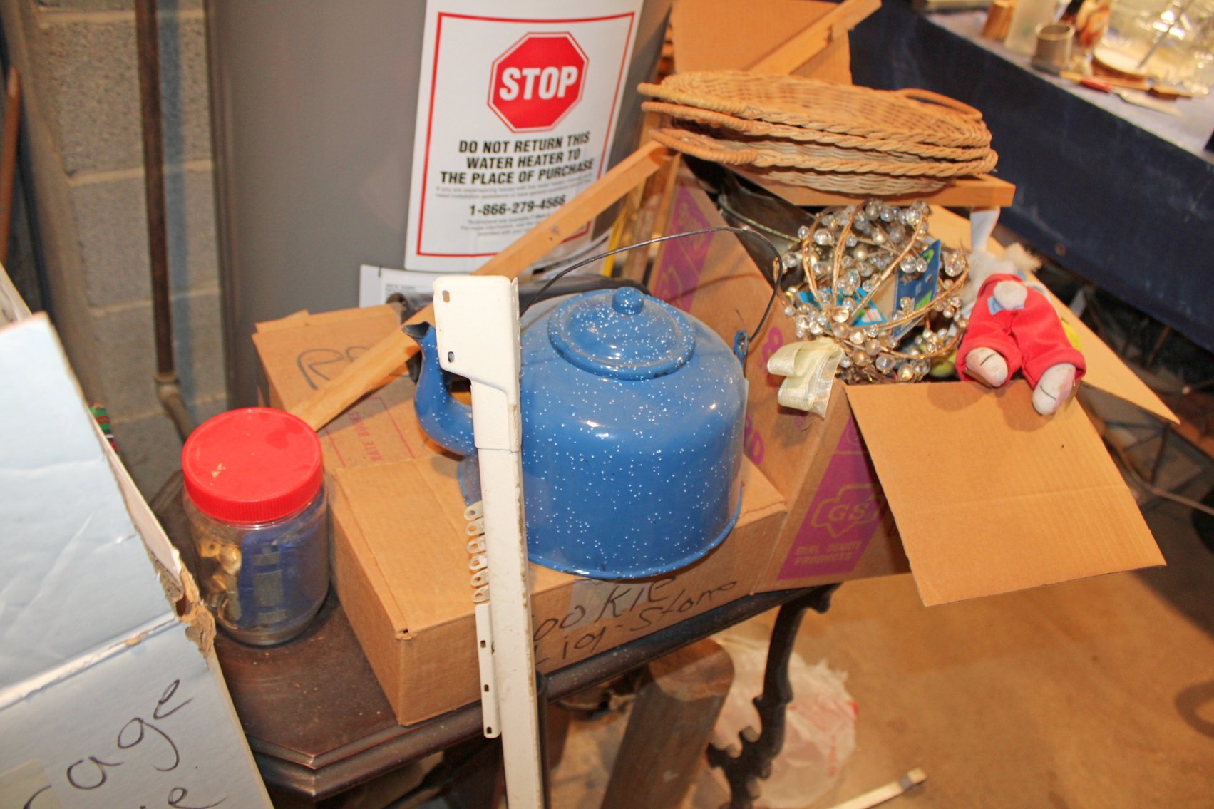 Image for MEGA INDOOR ANTIQUE ESTATE AUCTION