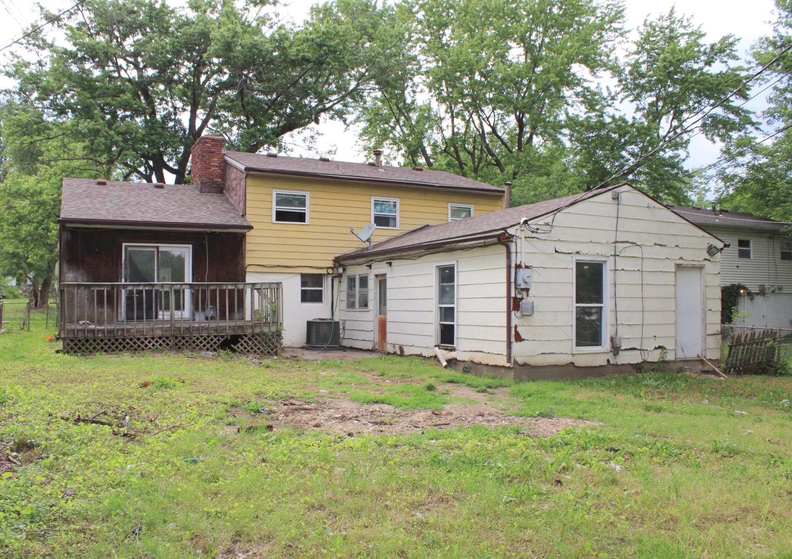 Image for DOUBLE REAL ESTATE AUCTION CARAVAN