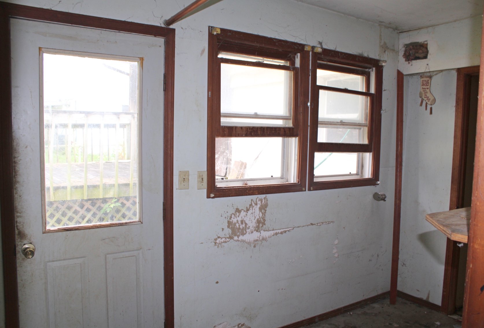 Image for DOUBLE REAL ESTATE AUCTION CARAVAN