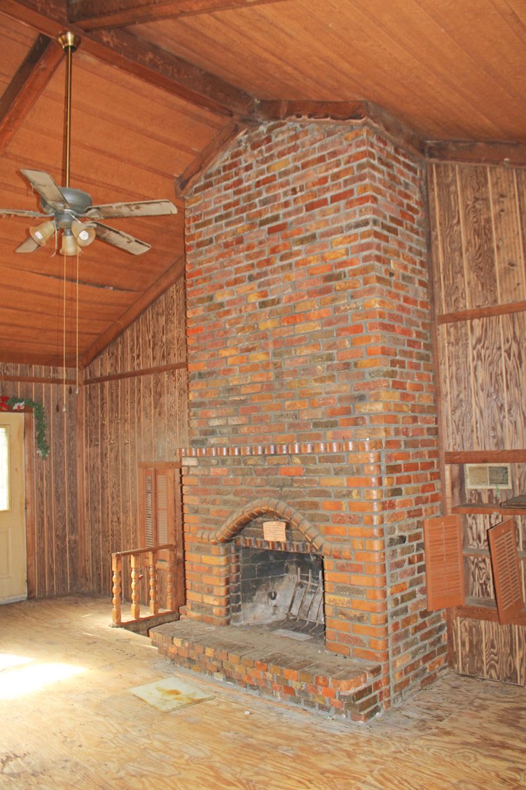 Image for DOUBLE REAL ESTATE AUCTION CARAVAN