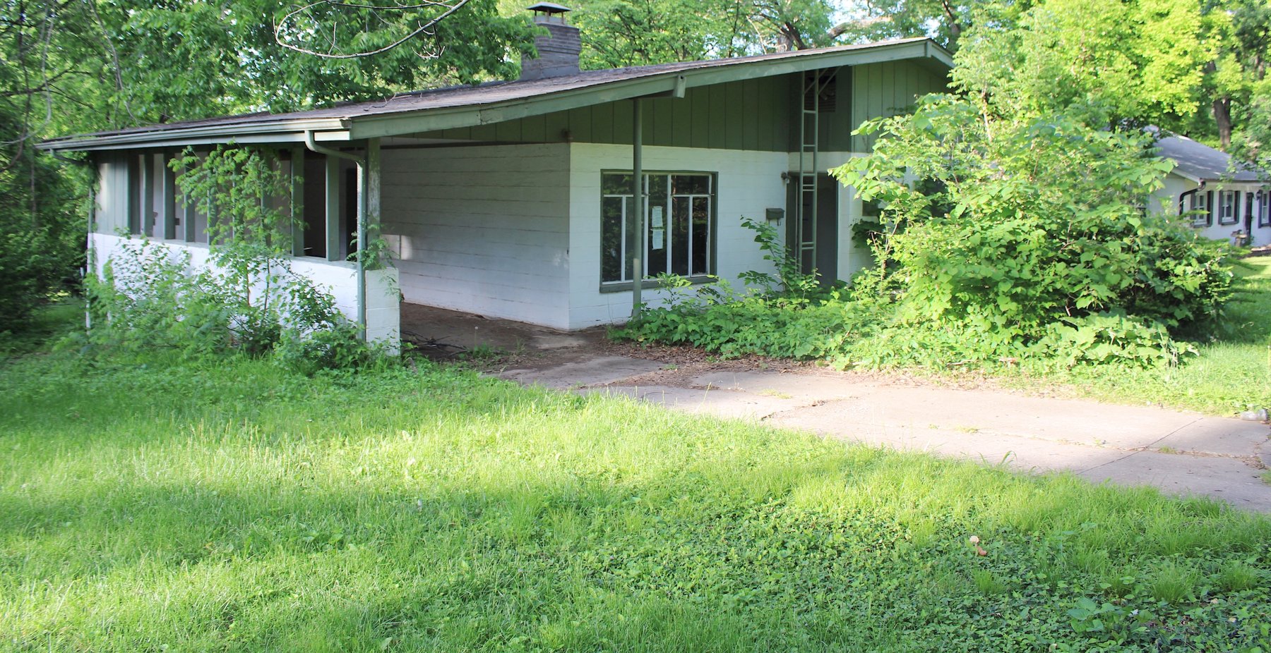 Image for DOUBLE REAL ESTATE AUCTION CARAVAN