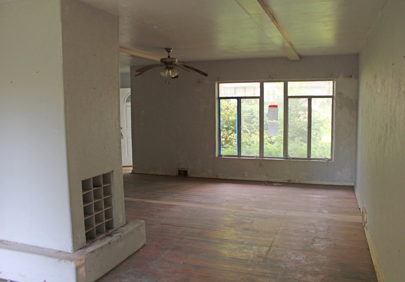 Image for DOUBLE REAL ESTATE AUCTION CARAVAN