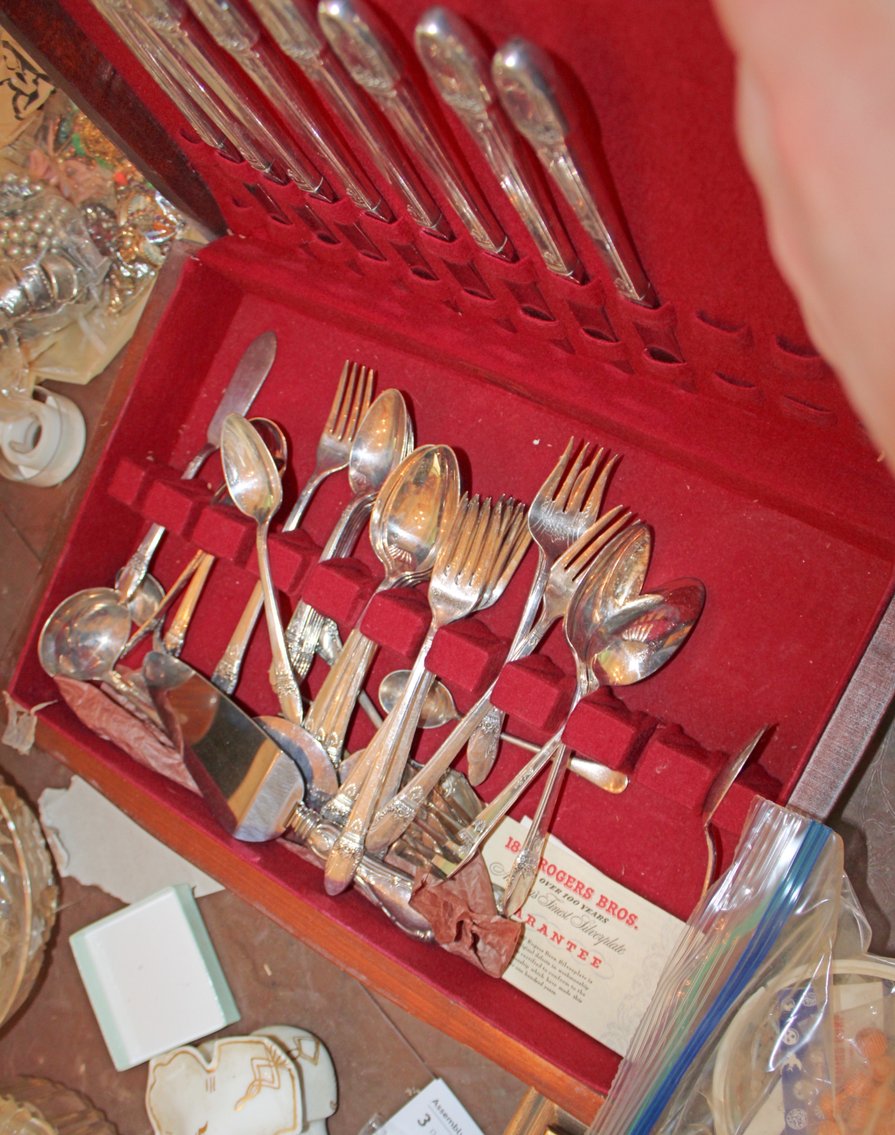 Image for LAST MINUTE COMPLETE ESTATE AUCTION