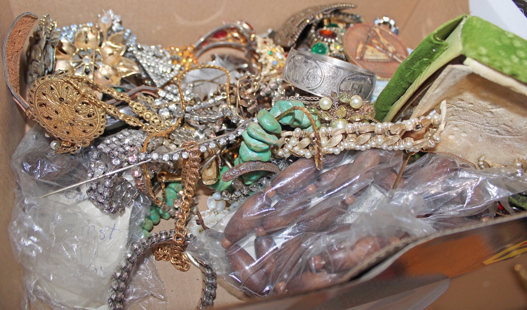 Image for SPECIAL HOLIDAY INDOOR COMBINED ESTATE AUCTION