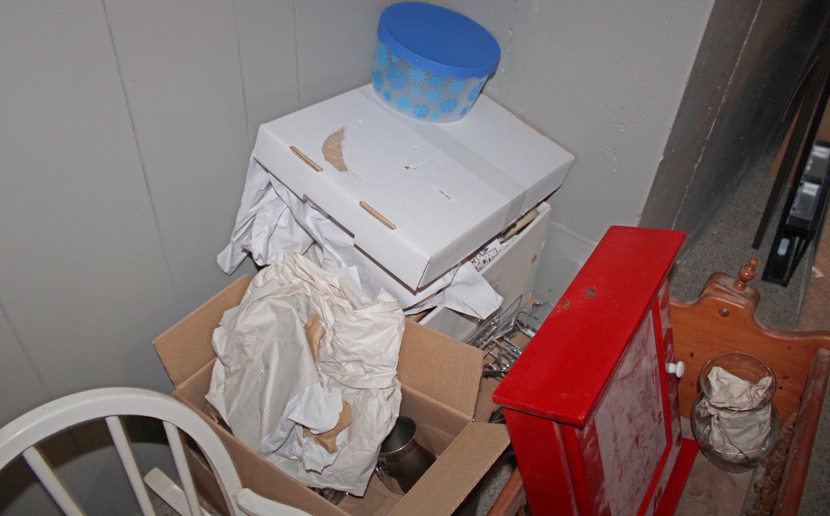 Image for LIVING ESTATE AUCTION