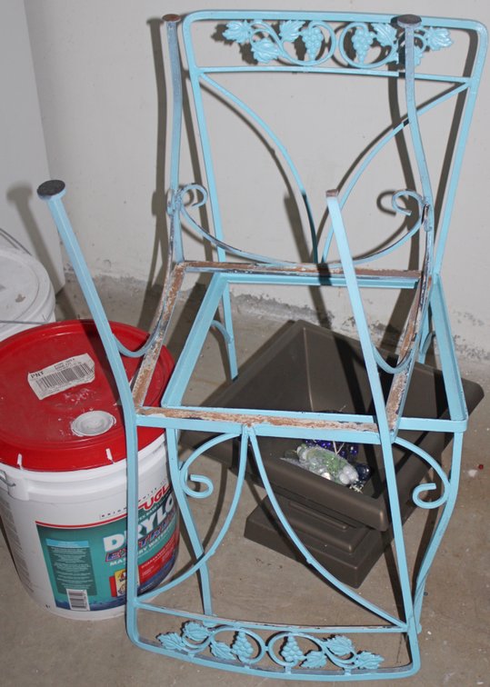 Image for LIVING ESTATE AUCTION