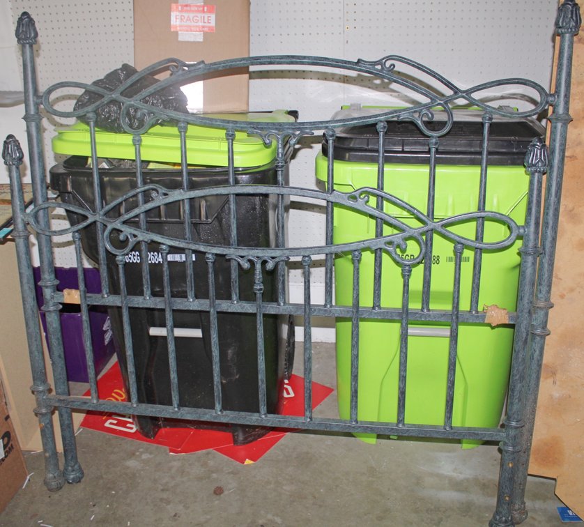 Image for LIVING ESTATE AUCTION