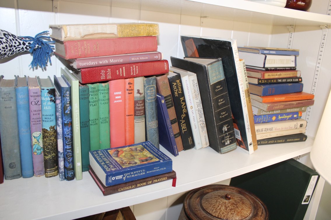 Image for LIVING ESTATE AUCTION