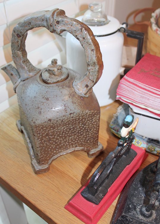 Image for LIVING ESTATE AUCTION