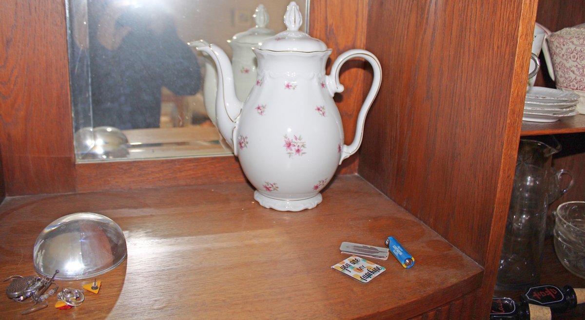 Image for LIVING ESTATE AUCTION
