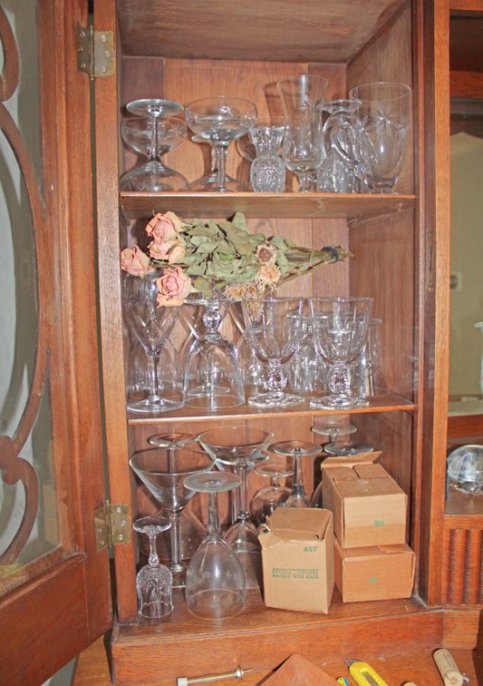 Image for LIVING ESTATE AUCTION
