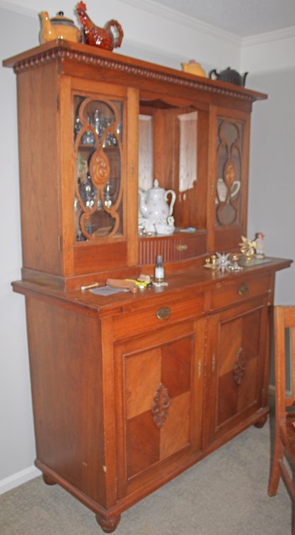 Image for LIVING ESTATE AUCTION