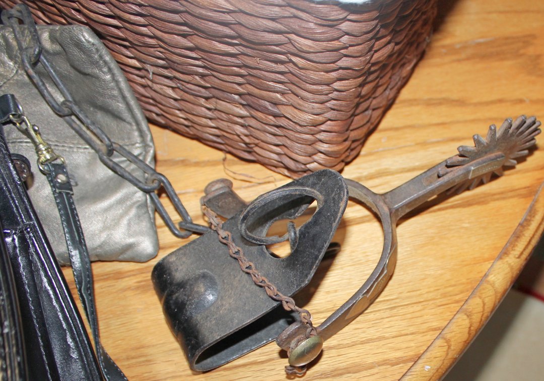 Image for LIVING ESTATE AUCTION
