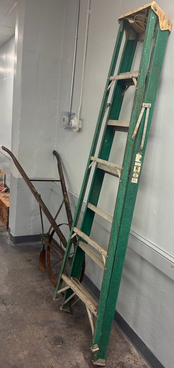 Image for INDOOR ANTIQUE DEALER'S ESTATE AUCTION