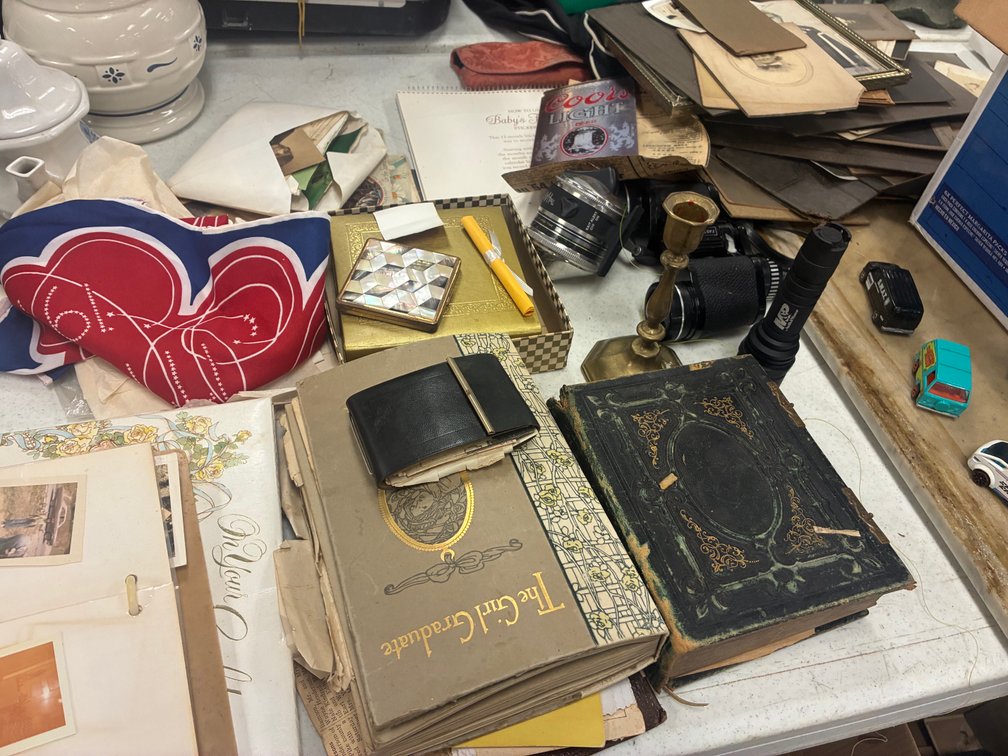 Image for INDOOR ANTIQUE DEALER'S ESTATE AUCTION