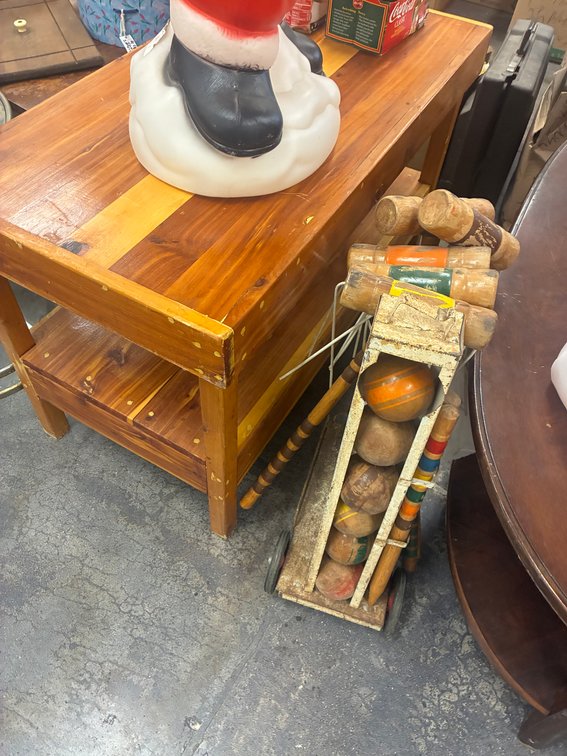 Image for INDOOR ANTIQUE DEALER'S ESTATE AUCTION