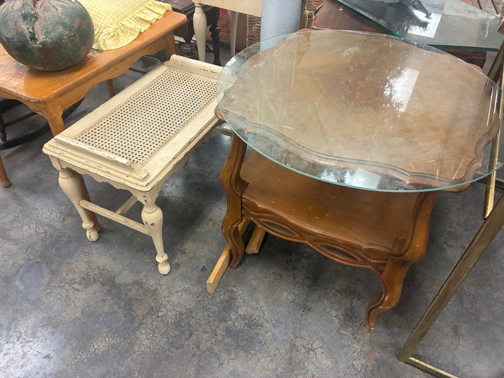 Image for INDOOR ANTIQUE DEALER'S ESTATE AUCTION
