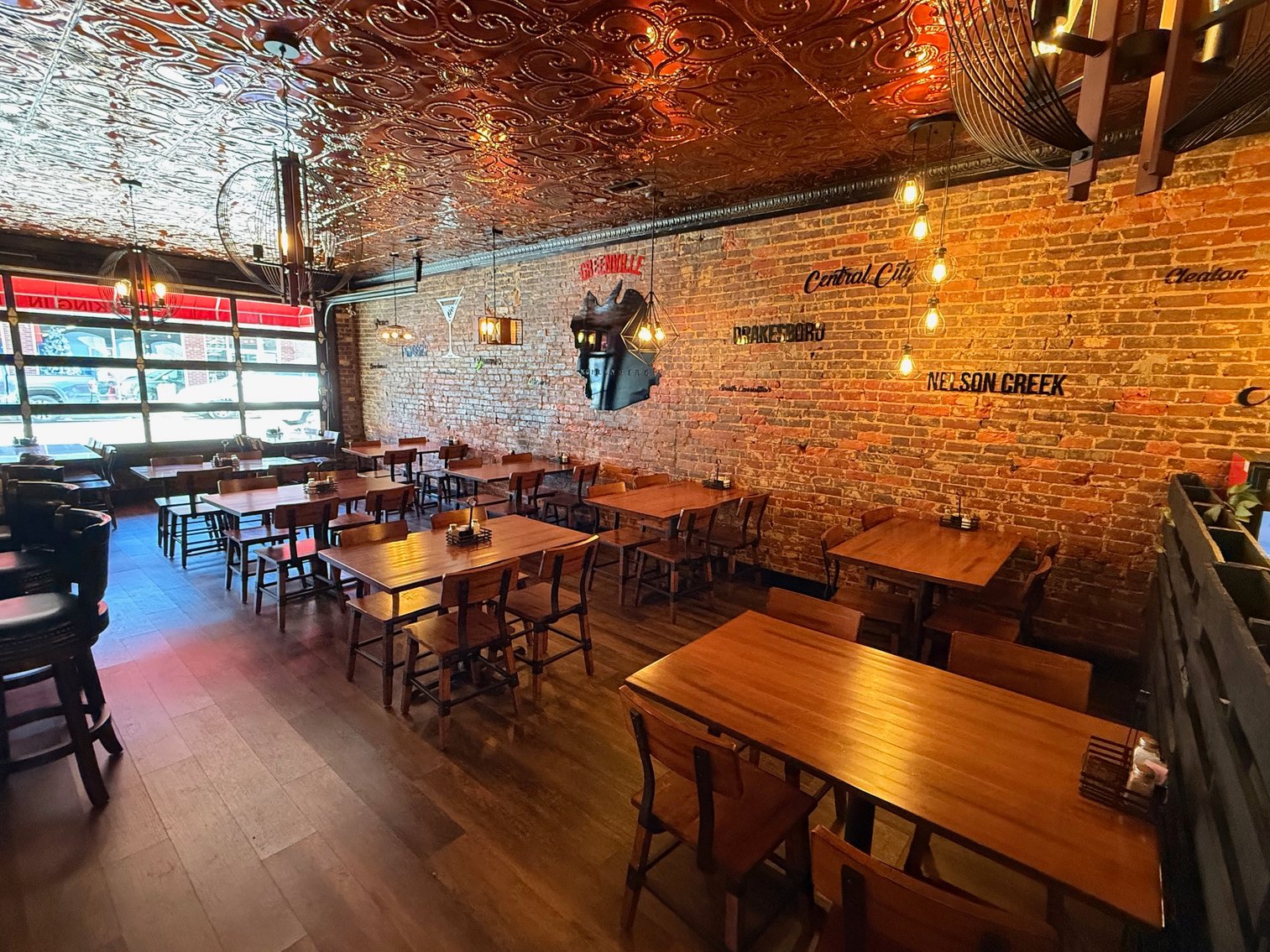 Image for 132 N Main Street・Greenville