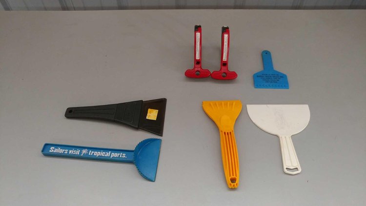 Image for (I-312) ASSORTMENT OF ICE AND PAINT SCRAPERS
