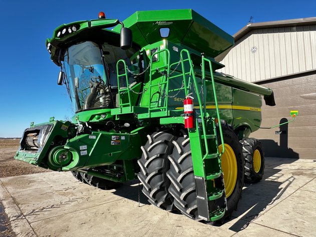 Image for Allen & Janet Saunders Farm Retirement Auction