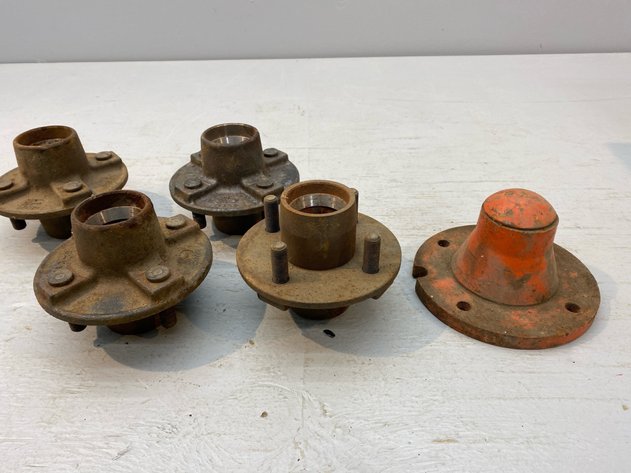 Image for SMALL 4-BOLT HUBS