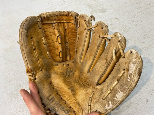 Image for BASEBALL GLOVE AND REPAIR LOTION