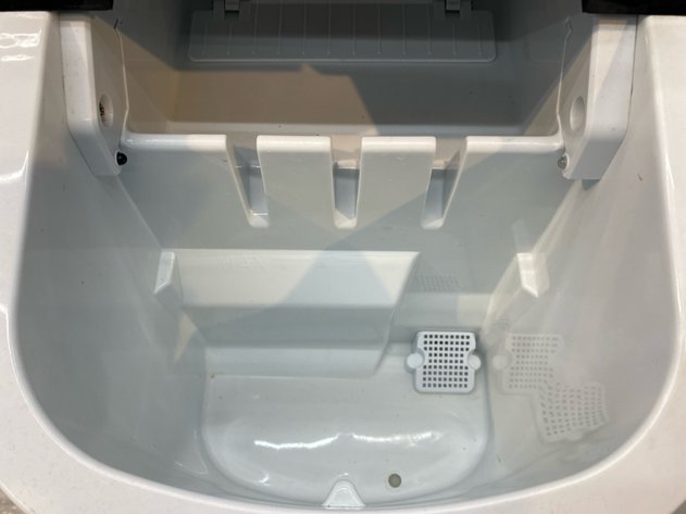 Image for ICE MAKER