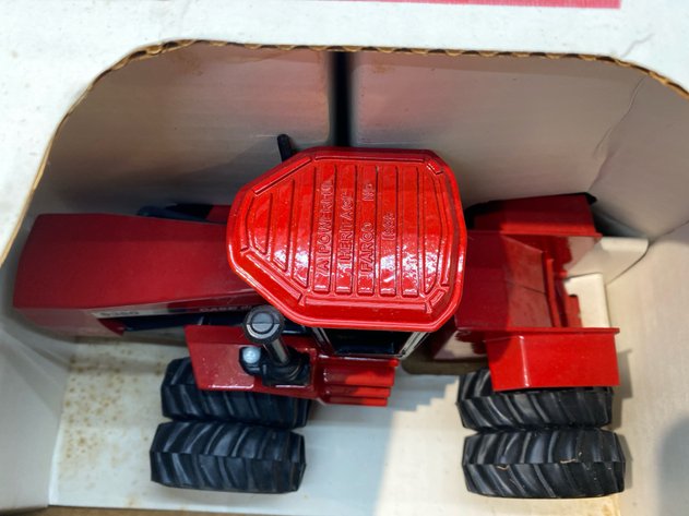 Image for SCALE TRACTOR