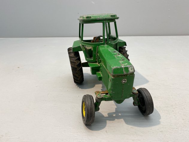 Image for SCALE TRACTOR