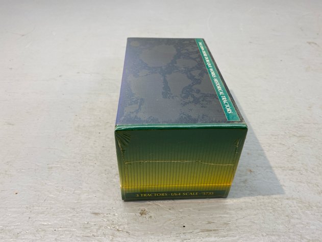 Image for SCALE TRACTOR