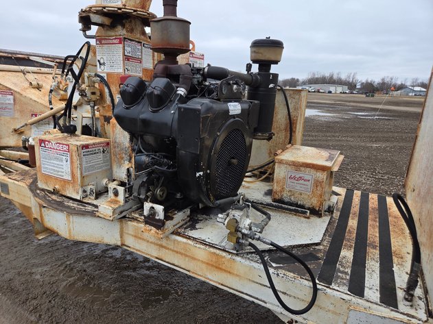 Image for 2000 BANDIT WOOD CHIPPER