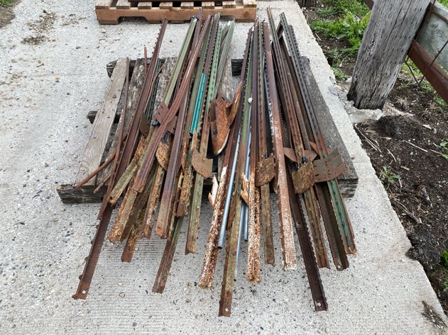 Image for PALLET OF T POSTS