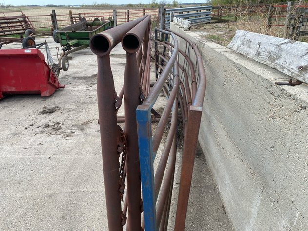 Image for [2] FREESTANDING PANELS AND GATES