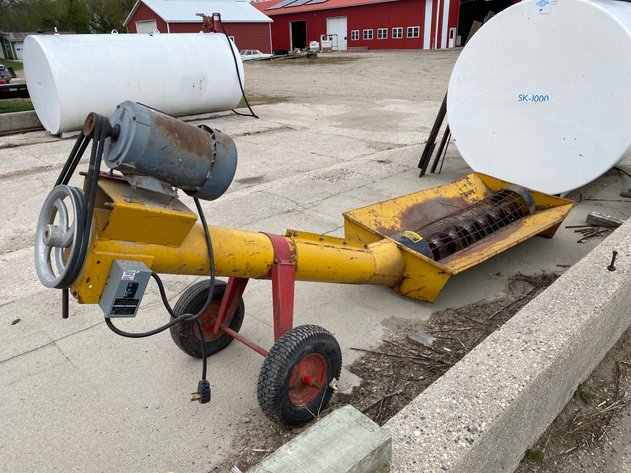 Image for SWING HOPPER AUGER