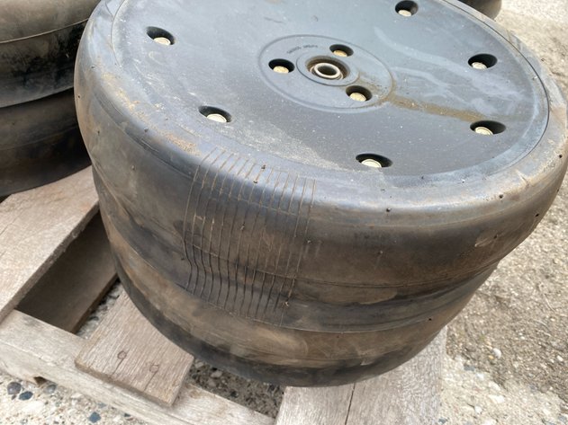Image for PALLET OF GAUGE WHEELS
