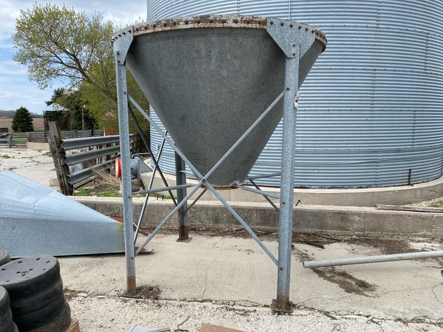 Image for HOLDING BIN