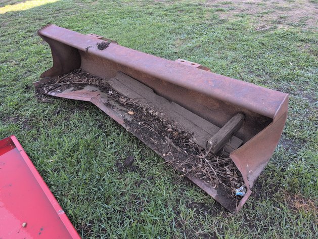 Image for JOHN DEERE LOADER BUCKET