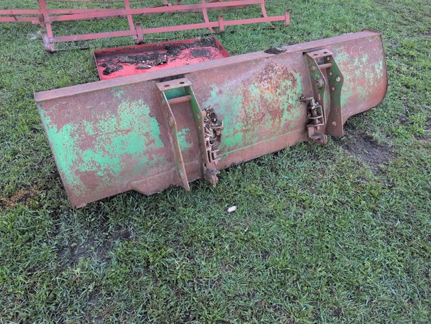 Image for JOHN DEERE LOADER BUCKET