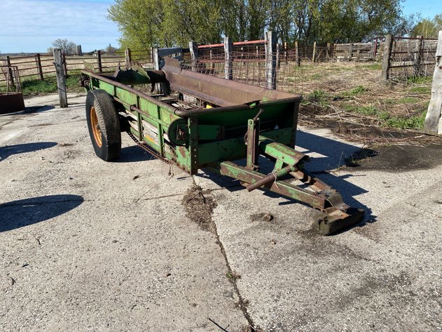Image for JOHN DEERE MANURE SPREADER