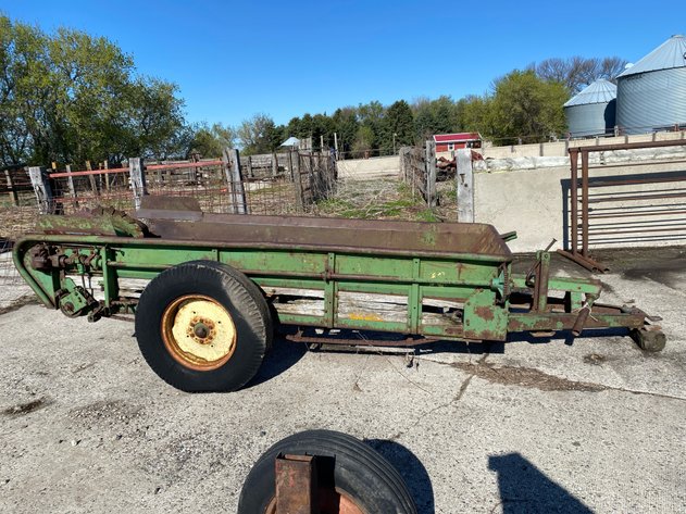Image for JOHN DEERE MANURE SPREADER