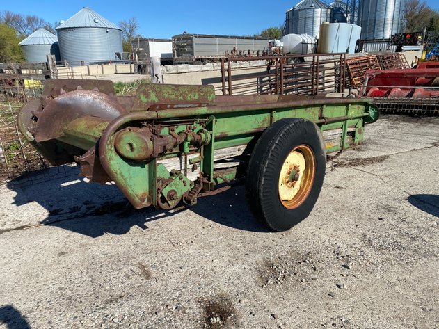 Image for JOHN DEERE MANURE SPREADER