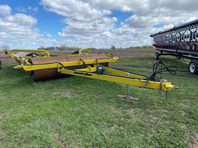 Image for 2014 DEGELMAN LAND ROLLER 7645