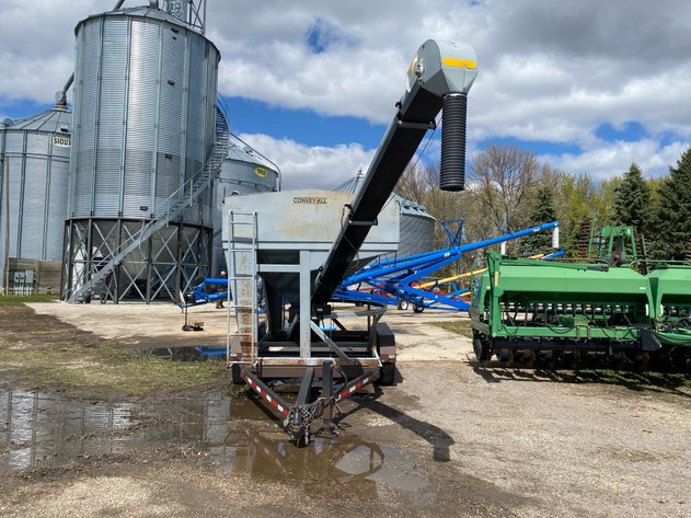 Image for 2004 CONVEY-ALL BTS290 SEED TENDER